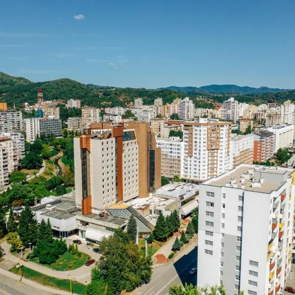 Grand Hotel Tuzla, хотел в Тузла