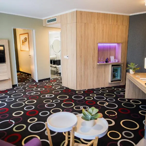 Garden Hotel Wellness és Konferencia, hotel v destinaci Szolnok