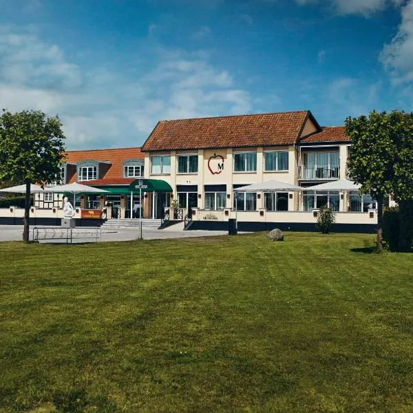 Molskroen Strandhus, hotel in Ebeltoft