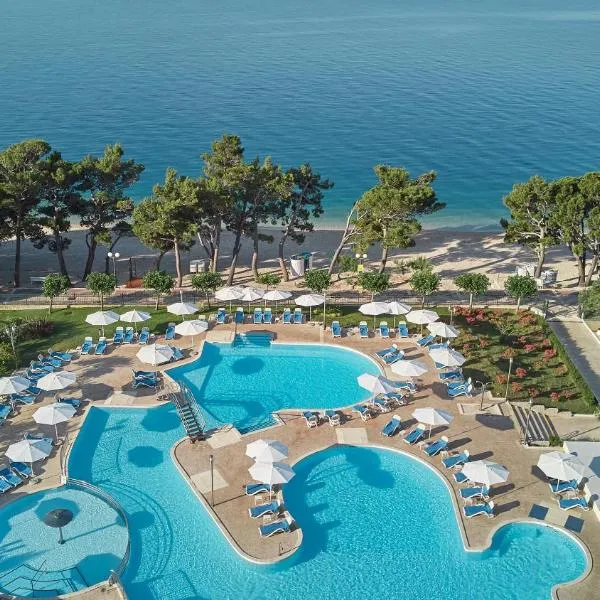 Bluesun hotel Neptun - All inclusive, hotel di Tučepi