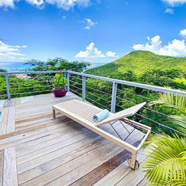 Moonstone, private room in Villa Casa Blue pool sea view, hotel en Koolbaai