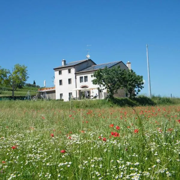 Bed & Breakfast Le Coste, ξενοδοχείο στη Λατζίζε