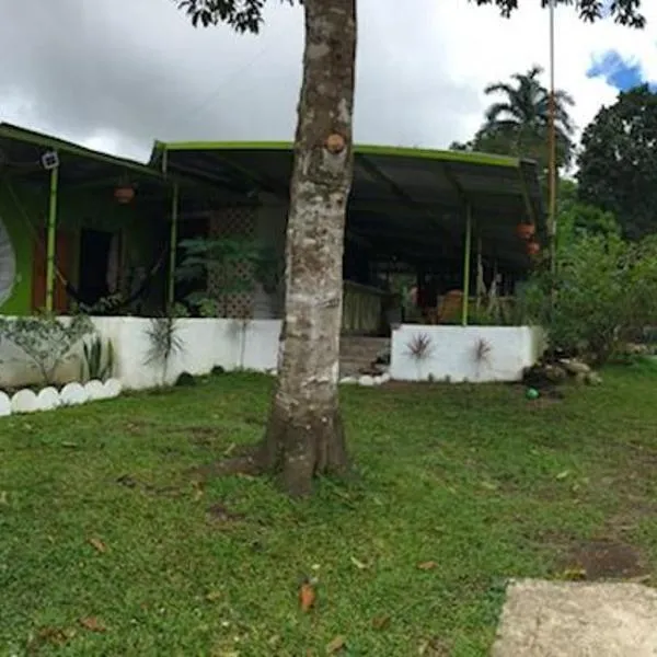 Soursop Hostel, hotel v destinaci Cueta