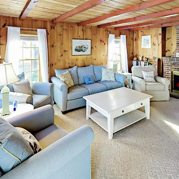 Cape Beach Bungalow, hotel v destinaci Dennis Port