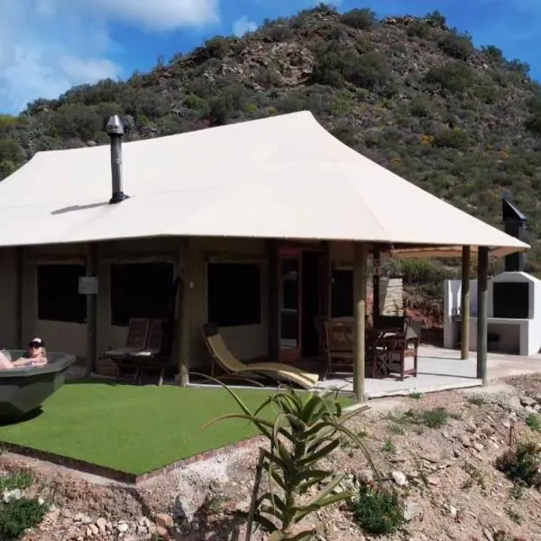 Grysbokkloof Private Nature reserve luxury Glamping 6km from Montagu, ξενοδοχείο σε Montagu