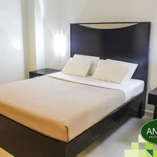 Annex Hotel Tavern, ξενοδοχείο σε Surigao