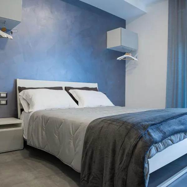 Amica geniale, hotel a Napoli