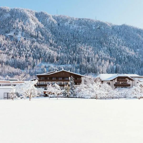 Gartenhotel Linde 4 Sterne Superior, hotel in Ried im Oberinntal