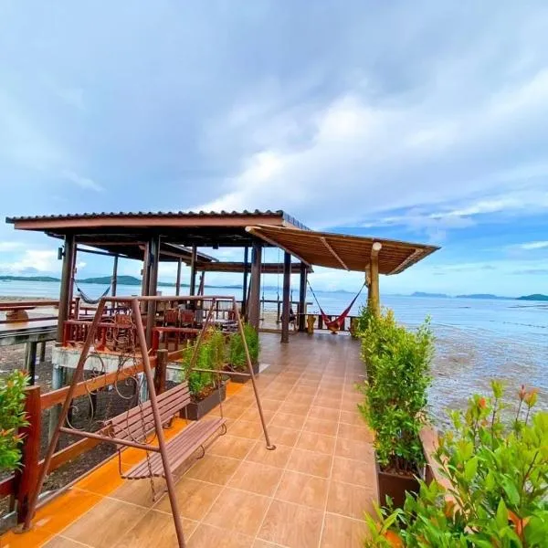 Baan Purada, hotel v destinaci Ko Lanta