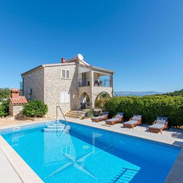 Apartment Lucija - apartment with Pool