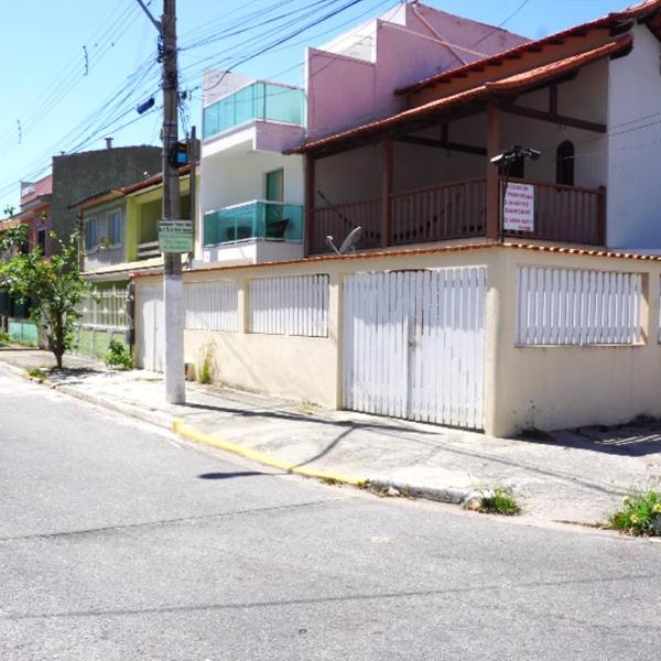 Casa duplex, praia forte.