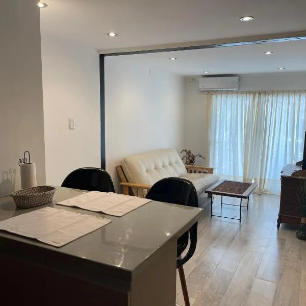 ApartaHotel LaCatedral, Hotel in Reconquista