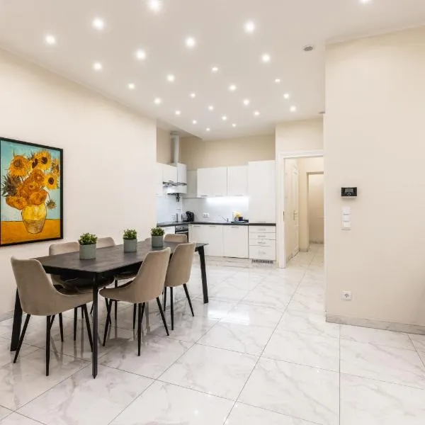 Spacious 2 bedroom apartment nearby center, hotel a Vienna