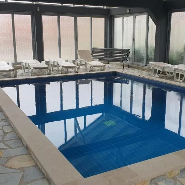 Holiday Home Bogumila, ξενοδοχείο σε Risan