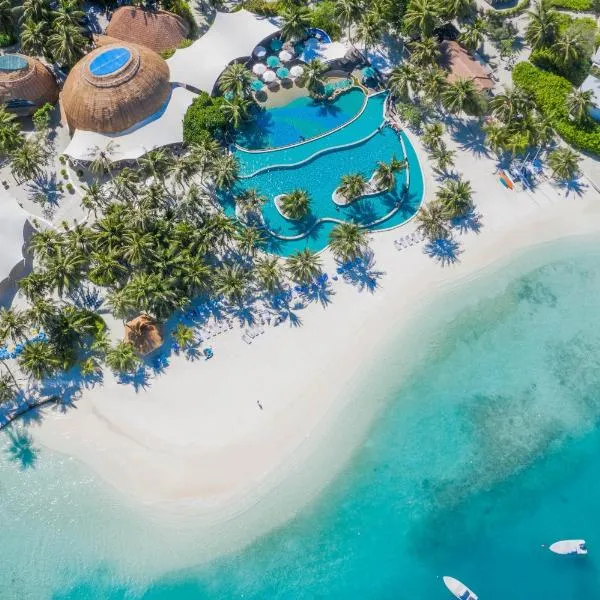 Holiday Inn Resort Kandooma Maldives - Kids Stay & Eat Free and Free Roundtrip Speed Boat for a minimum 4 nights stay, hotel in Guraidhoo