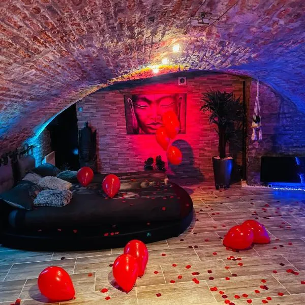 loveroom21, Hotel in Valenciennes