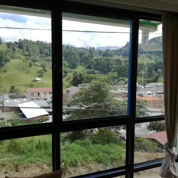 VISTALMONTE，位于萨兰托的酒店