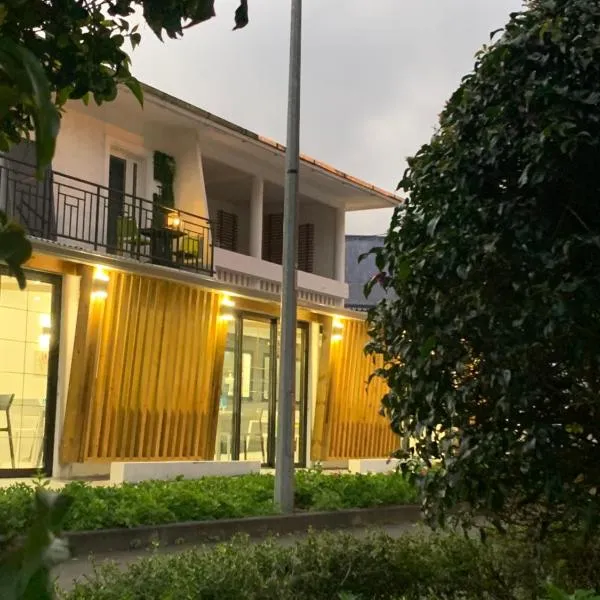 Hôtel le petit randonneur、シラオスのホテル