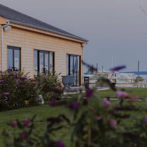 The Shoals Suites & Slips, hotel in Southold