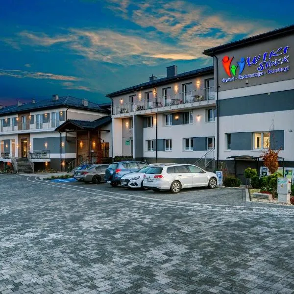 Hotel Wiki Sanok Events & Bowling，位于萨诺克的酒店