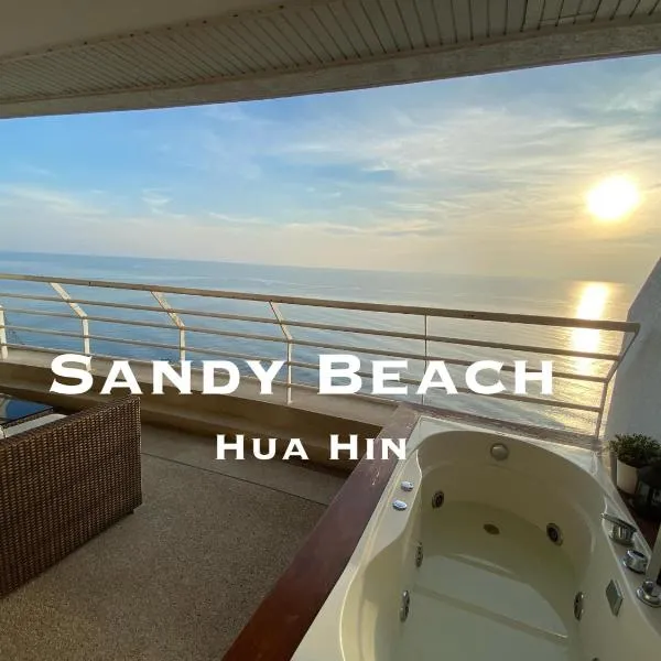 Sandy Beach Condo 17D, ξενοδοχείο σε Cha Am