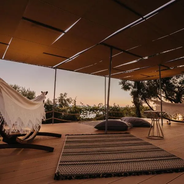 AIORA villas, hotel in Ammouliani