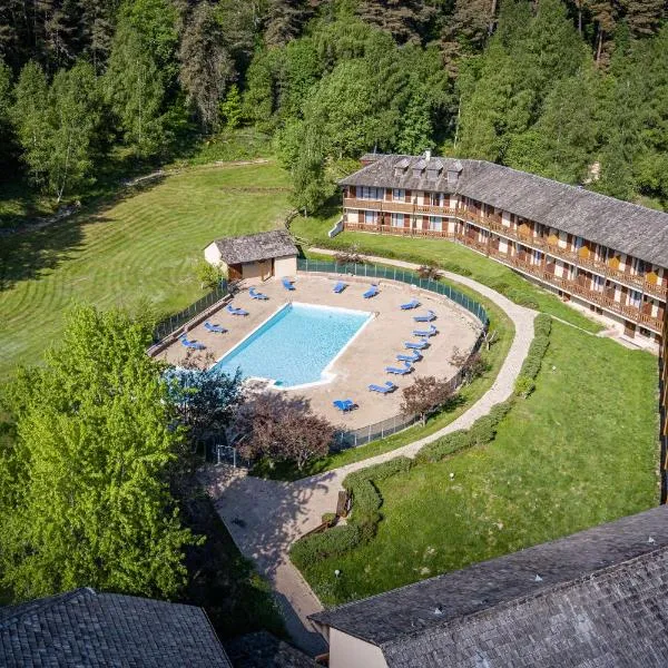Les Hameaux De Lozere Sure Hotel Collection by Best Western, hotel in Fournels