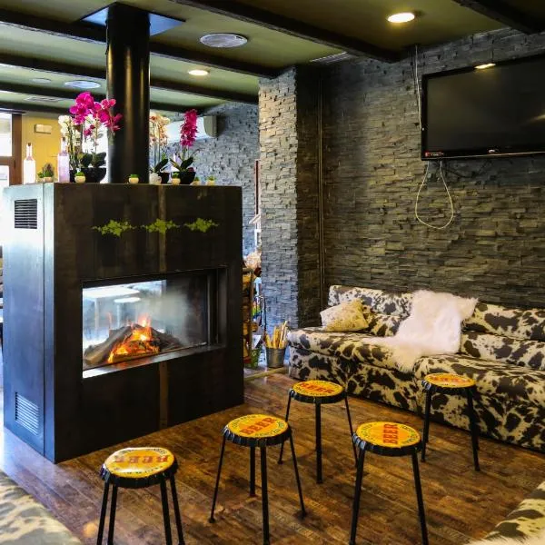 Hotel Vall d´Aneu, hotel in Esterri d'Àneu