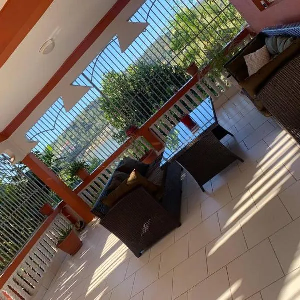 Le Donjon du lycée, hotel v destinaci Sada