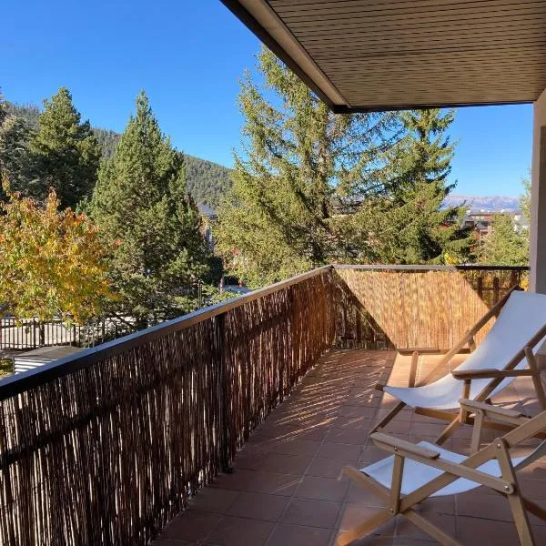 Apartament Pla del Roc, hotel em La Molina