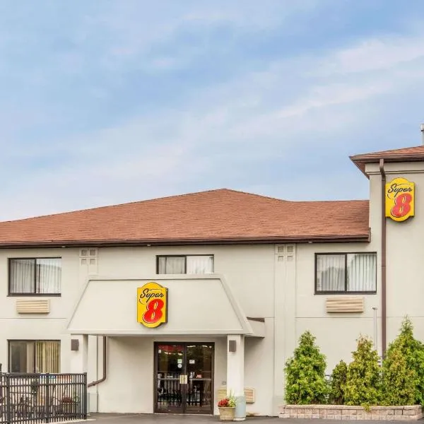 Super 8 by Wyndham Niagara Falls, hotel v destinaci Niagara Falls