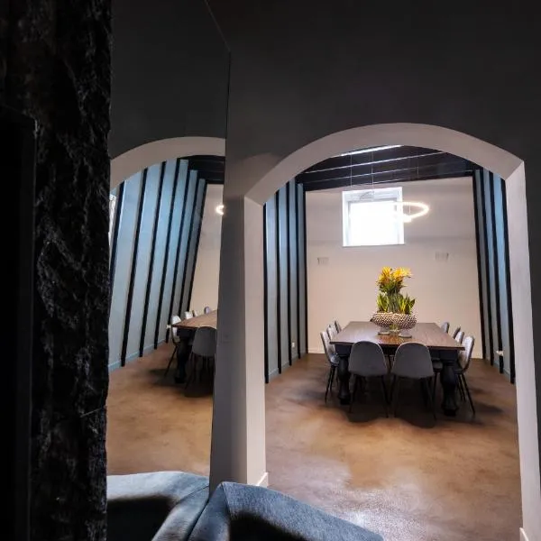 Riflessi Acireale Palace Suites, hotel in Acireale