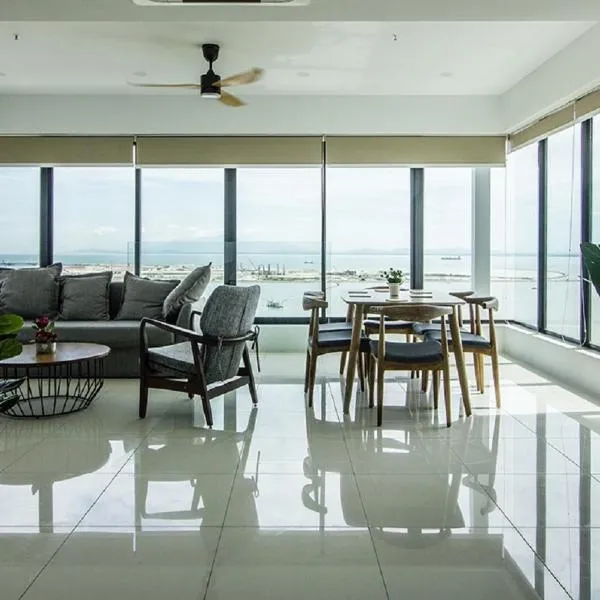 Rumahku Gurney with 270 degree Sea View, Hotel in George Town