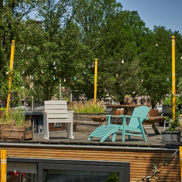 The Amsterdam Houseboat Family - de Pijp