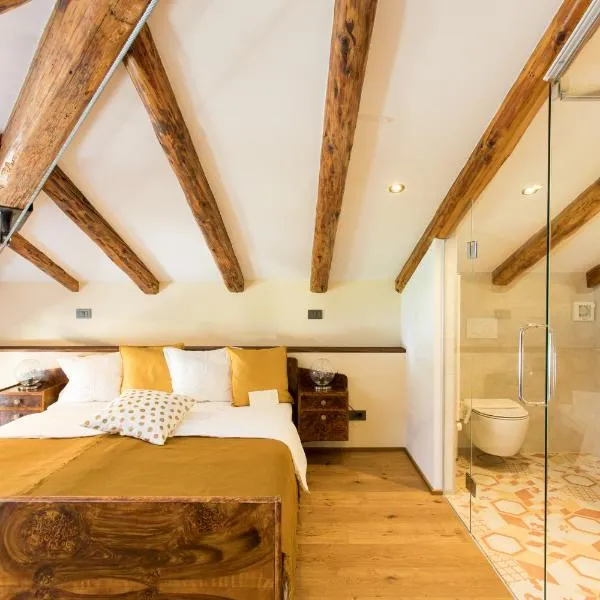 Špacapanova hiša, Hotel in Komen