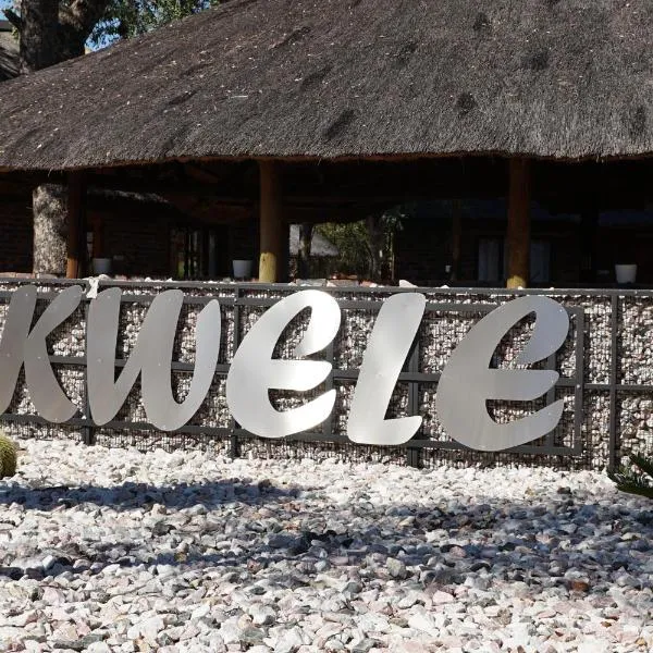 Kwele Game Lodge, hotell i Beauty
