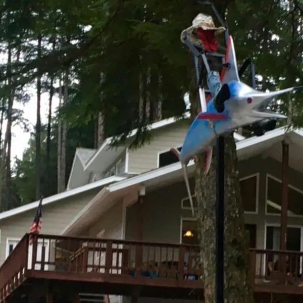 Biker's Bungalow - Near Mendenhall Glacier and Auke Bay Offering DISCOUNT ON TOURS!, hotel en Mendenhaven