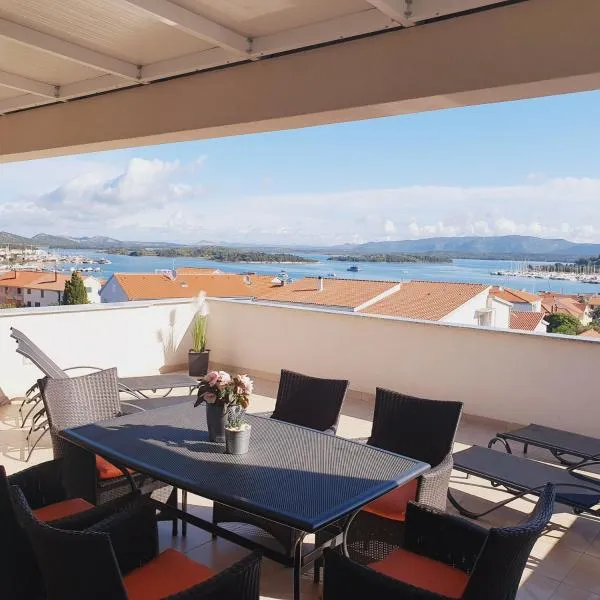 Apartments Marti, hotel v Murteru