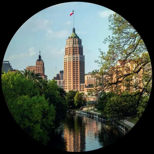 La Villa By The Riverwalk, hotel in San Antonio