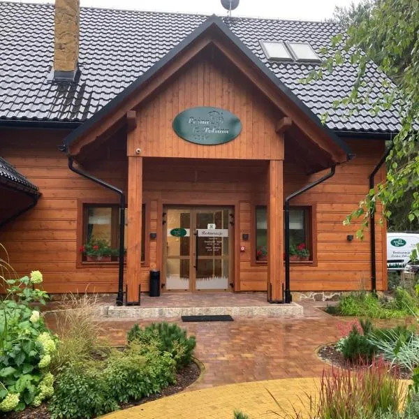 Leśna Polana, hotell i Radawa