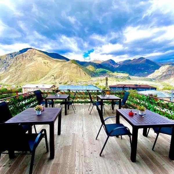 HOTEL KAZBEGI 1963, hotel in Stepantsminda