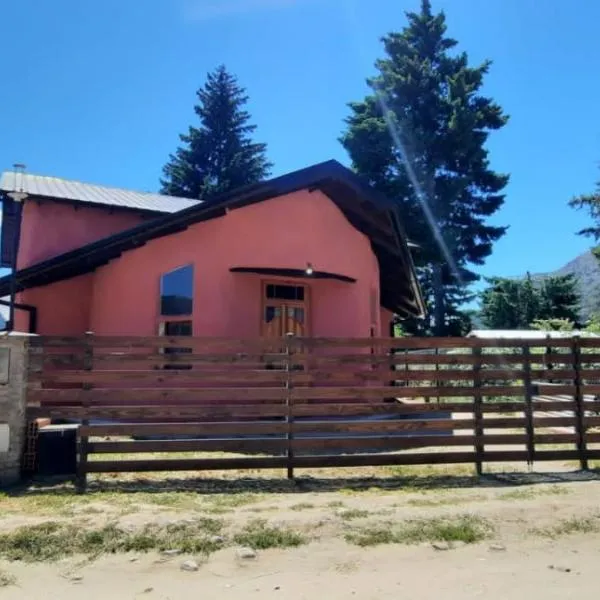 Zonda hostel cultural, ξενοδοχείο σε Lago Puelo