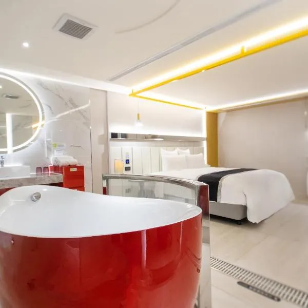 168 Motel-Zhongli, hotel v destinaci Čung-li