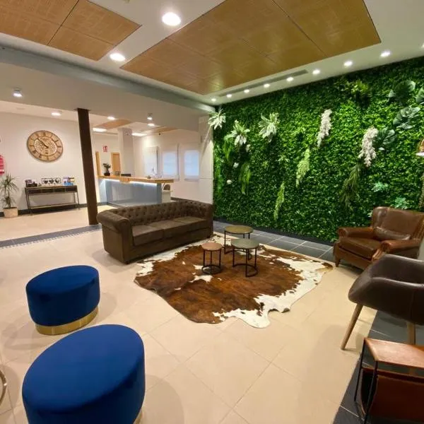 Hotel Camino Real, hótel í Dueñas