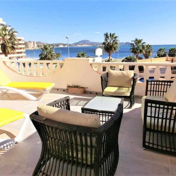 0E M2 1ª línea con Terraza grande y vistas al mar