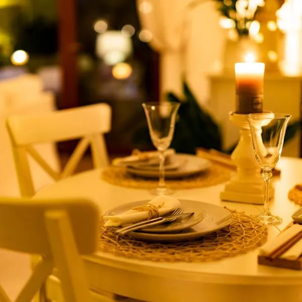 Spa Love Home Sauna Jacuzzi ROMANTYCZNY DOM DLA PARY Z PRYWATNYM SPA, hotel en Zielona Góra