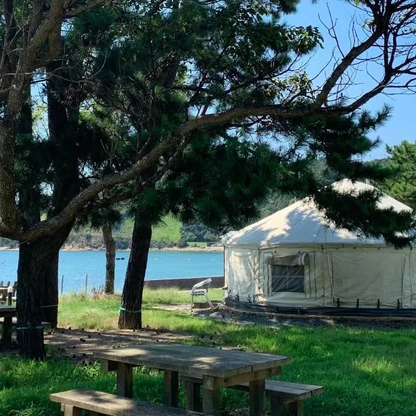 直島町ふるさと海の家 つつじ荘 Seaside Stay Tsutsuji-so, ξενοδοχείο σε Naoshima