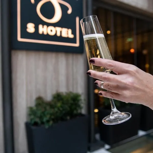 S Hotel Boutique Thessaloniki, hotel en Tesalónica