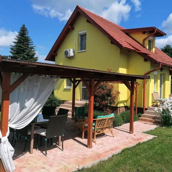 Éva Háza Nyugalom/Pihenés/Relax, hôtel à Sopron