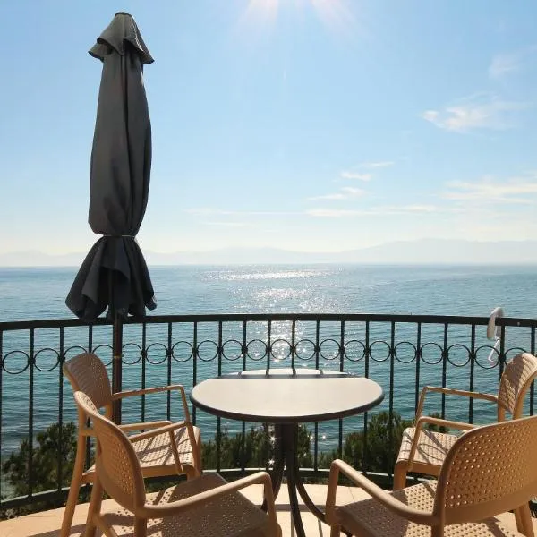 Apartments on the beach-Drvenik, ξενοδοχείο σε Drvenik